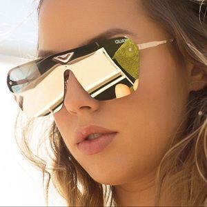 ✨HOST PICK ✨Quay sunglasses